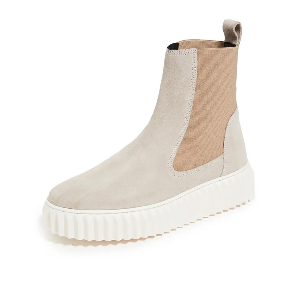 NIB Voile Blanche Beth Boots in Ivory Chelsea-style ankle boot